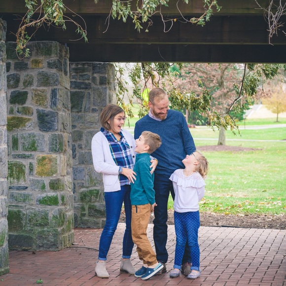 Meet your Posher, Ashley - Picture 1 of 4